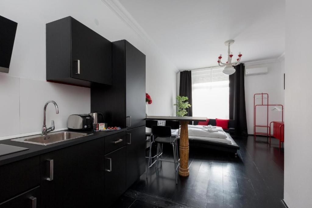 Apartment At Synagogue บูดาเปสต์ ภายนอก รูปภาพ